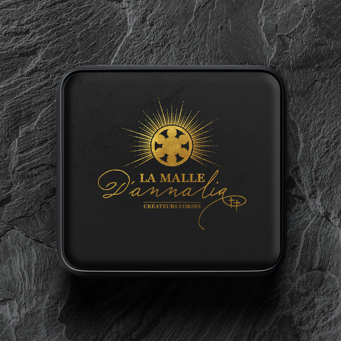 damsross2b_Square_black_plastic_jewelry_box_mockup_rounded_corn_70154a0c-b5b2-4936-b13a-e2e0565420ed